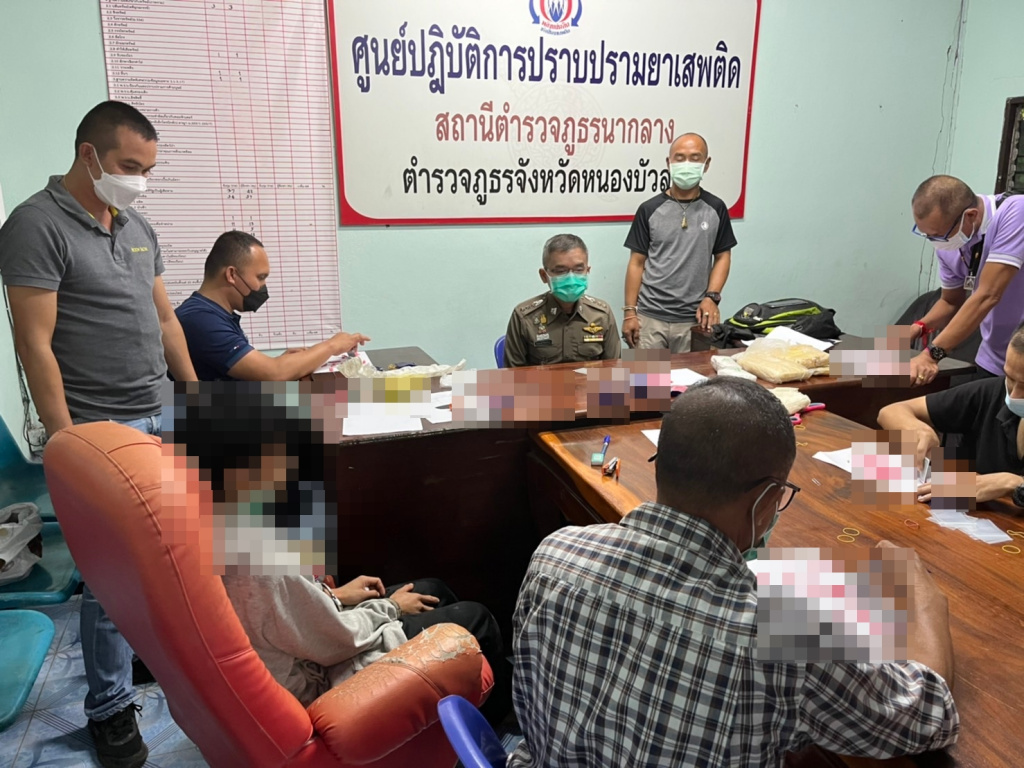 อนาถ! ตร.นากลางรวบเอเย่นต์ยาบ้ารุ่นจิ๋ว 19 ปี ยึดของกลางเกือบ 3 หมื่นเม็ด