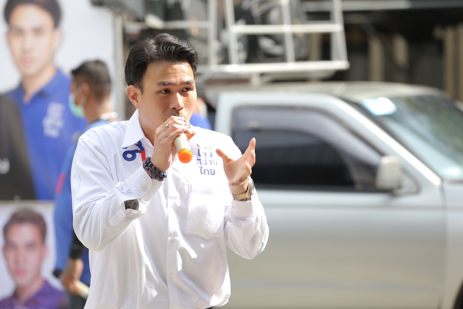 ผู้สมัคร "ทสท." เผยปชช.นอกราชอาณาจักรบอกไม่รู้ผู้สมัคร-วันเลือกตั้ง จี้กกต.เร่งประชาสัมพันธ์ เย้ยไม่คุ้มกับงบไปดูงานต่างประเทศ 