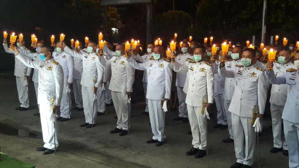 ผู้กำกับ สน.สายไหม นำถวายพระพรในหลวง-มอบของผู้ป่วยคนยากไร้