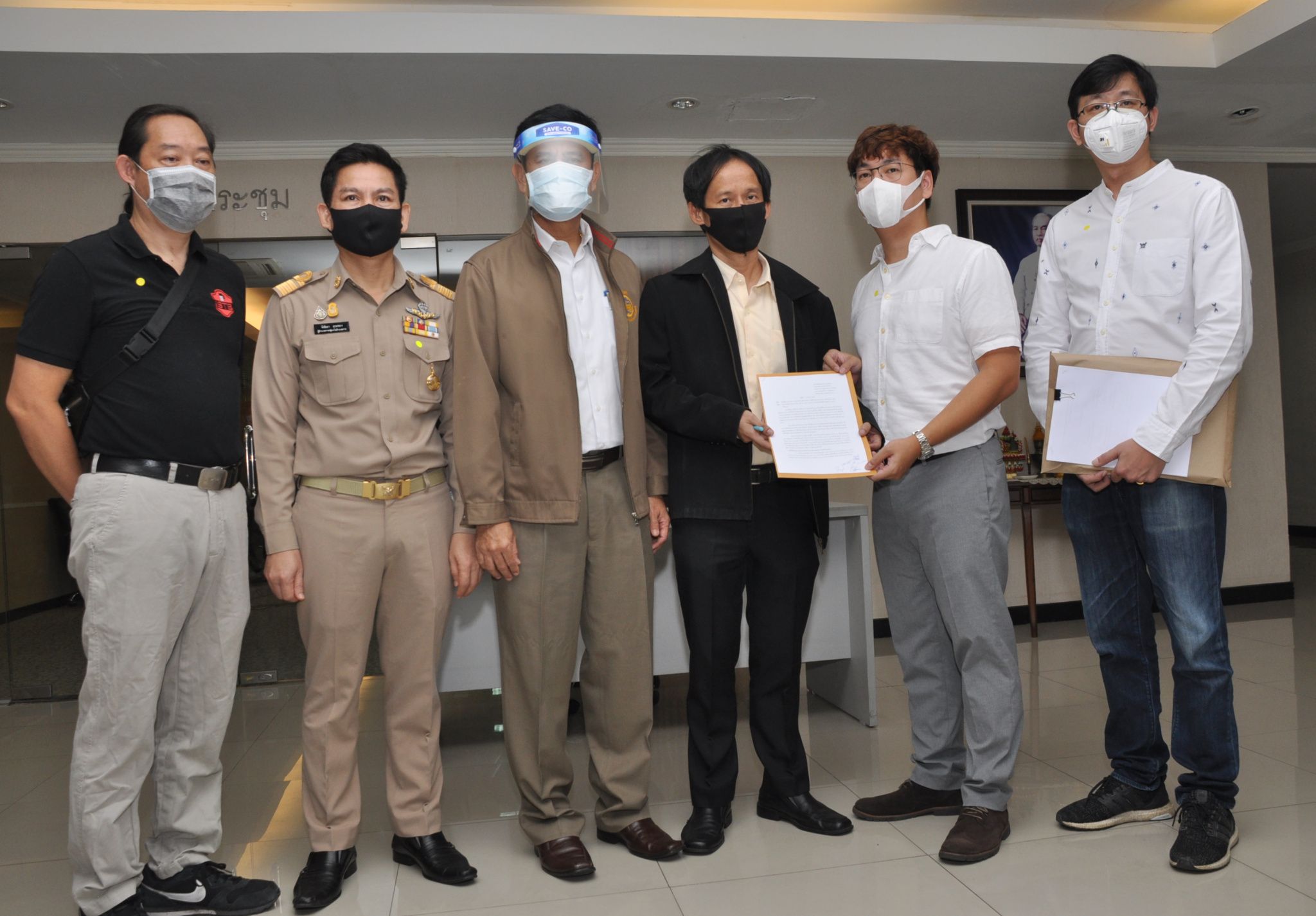 กลุ่มธุรกิจเครื่องดื่มแอลกอฮอล์-ผปก.ผับบาร์ ร้องภาครัฐ ขอมาตรการผ่อนปรน-เยียวยา  