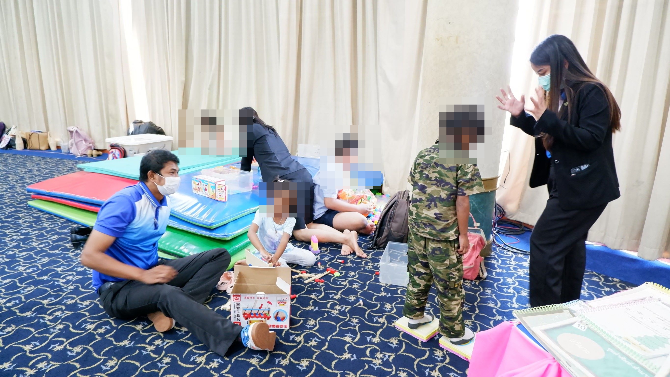 อบจ.ตรังจัดโครงการเปลี่ยนบ้านเป็นโรงเรียน เปลี่ยนพ่อแม่เป็นครู