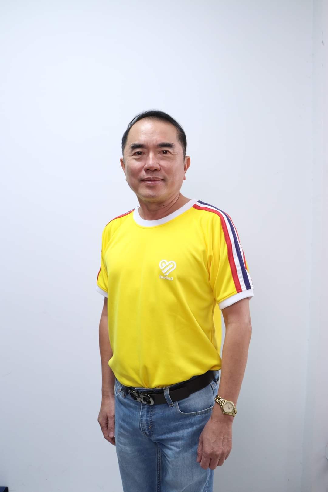 "หมอวรงค์" เปิดตัว 6 ดรีมทีมสายปกป้องสถาบัน สู้คดี "ก้าวไกล" ฟ้องหมิ่น