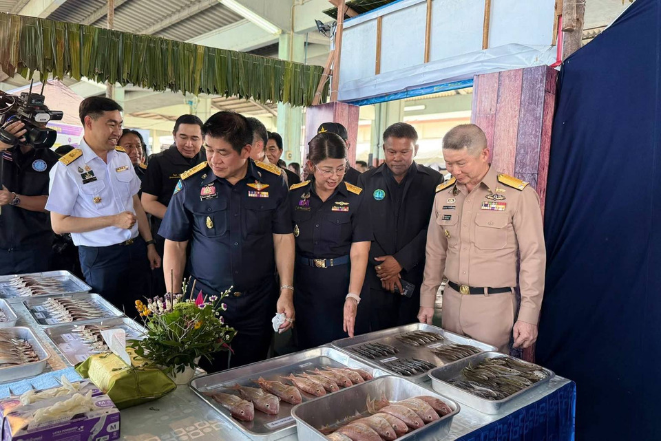 "ธรรมนัส" บินชุมพร ปิดอ่าวไทย ส่งเสริมการฟื้นฟูทรัพยากรทะเล เสริมสร้างความมั่นคงทางอาหาร 