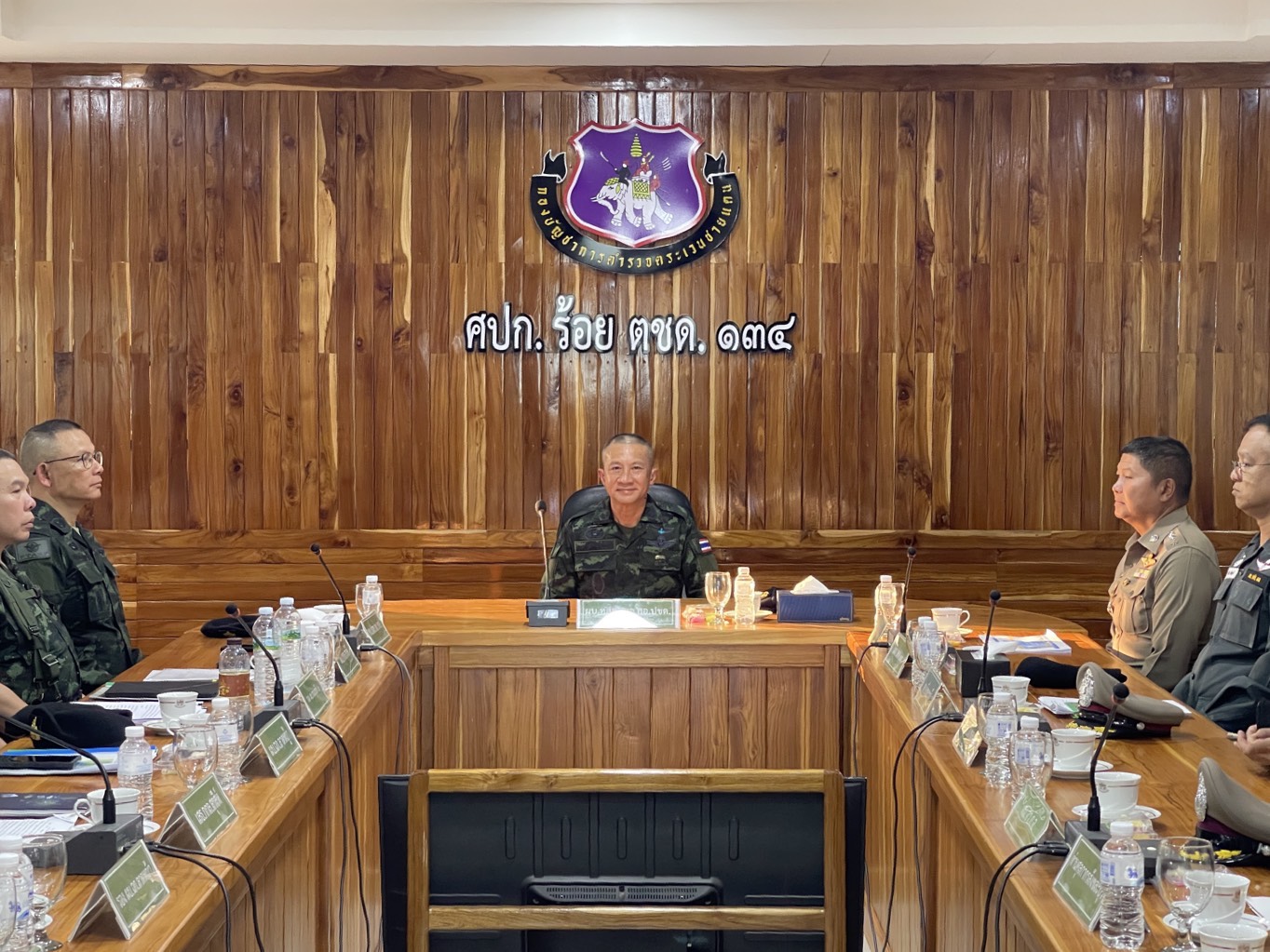 “ผบ.ทหารสูงสุด” ลงพื้นที่ชายแดน ถกข้อมูลเชิงลึก  เดินหน้า ปราบ จีนเทา-ค้ามนุษย์-คอลล์เซนเตอร์ เข้มข้น