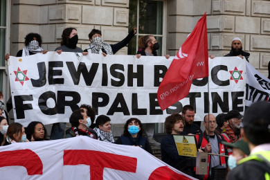 การชุมนุมของนักศึกษาในอังกฤษ แสดงการสนับสนุนต่อปาเลสไตน์ (Photo : AFP)